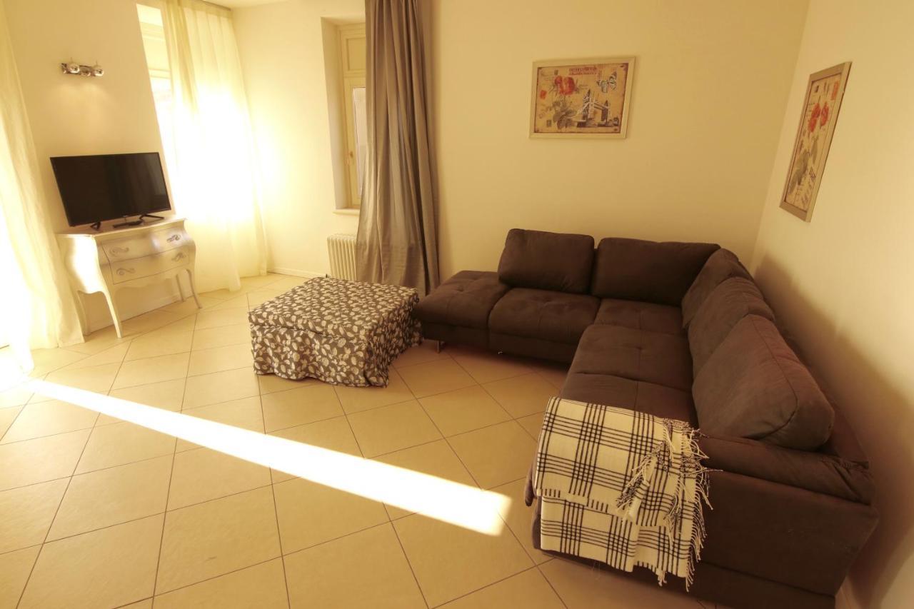 Charmante Apartament Lake Front Malcesine Eksteriør bilde