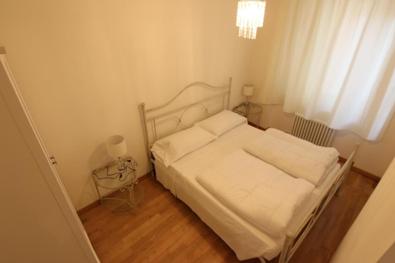 Charmante Apartament Lake Front Malcesine Eksteriør bilde