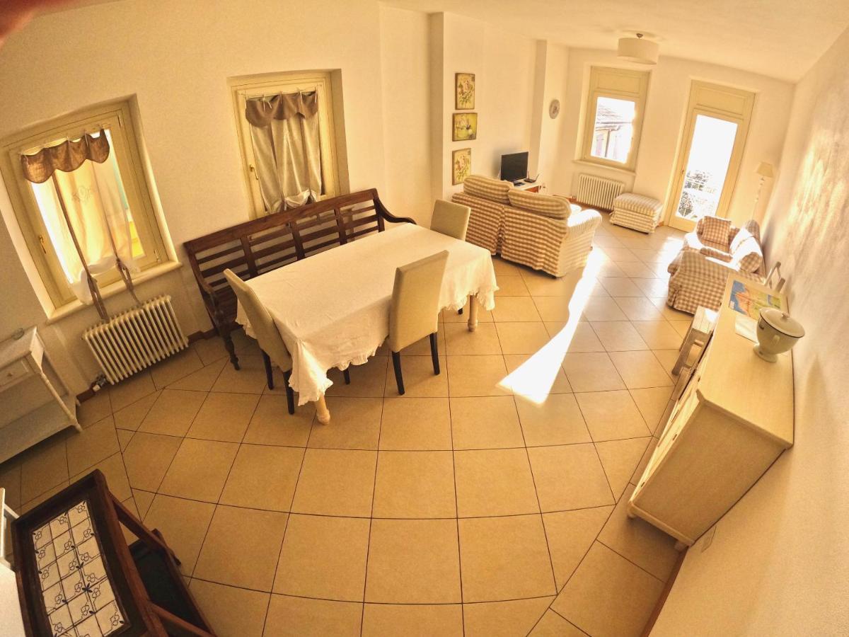 Charmante Apartament Lake Front Malcesine Eksteriør bilde